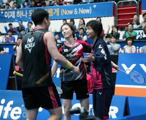 Ko Sung Hyun, Kim Ha Na, and Coach Ra Kyung Min