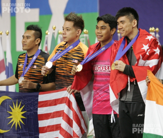 SU5 Men's Doubles finalists: (from left) Hairol Fozi Saaba / Cheah Liek Hou (MAS; silver), Suryo Nugroho (INA; gold) / Tay Wei Ming (SIN; gold)