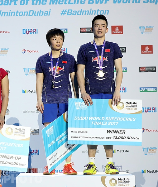 Chen Qingchen and Zheng Siwei at the 2017 Superseries Finals