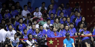 chinese-coaches-cheering-2709-tuc2012