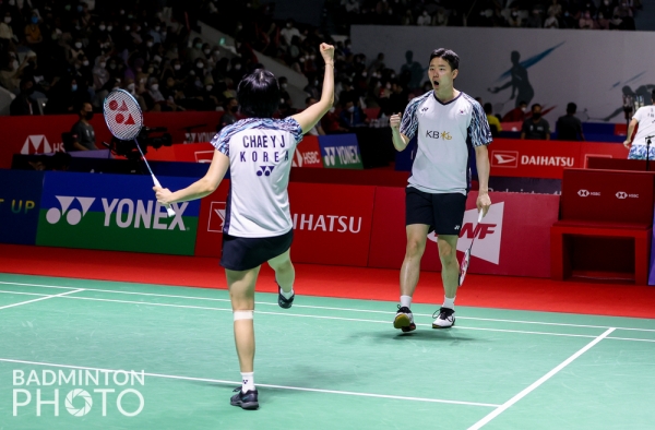 INDONESIA MASTERS QF – Peraih Medali Emas Tokyo Tersingkir, Seo/Chae Melaju ke Semifinal