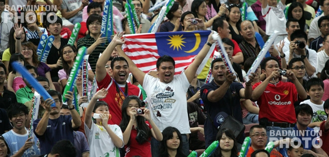Fans.Malaysia-12-DIV-YL-MalaysiaOpen2010_rotator