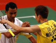tommy-sugiarto-and-lee-chong-wei-02-ina-rs-indonesiaopen2011_rotator