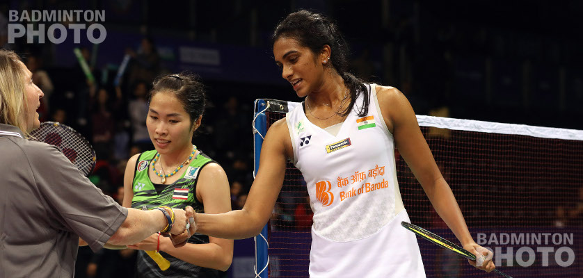 Pusarla Venkata Sindhu blocked Ratchanok Intanon to keep alive her hopes of a title defense, once again the only hope for a home title. By Jong.  Photos: Mikael Ropars / […]