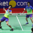 Afternoon spectators were treated to some disappointing losses by home shuttlers on the TV court but Indonesia managed to ensure spots in two of Sunday’s finals. Story: Sulistianing Ambarwati, Badzine […]