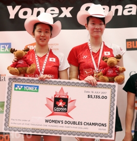 Canada Open 2017 women's doubles champions Wakana Nagahara / Mayu Matsumoto