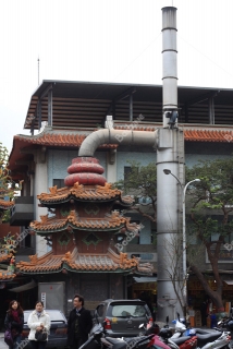 taipei-old-and-new-pagoda-heating-620