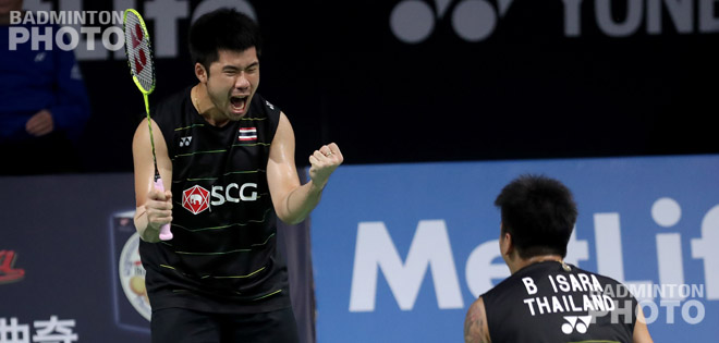 On Sunday at the Denmark Open, Team Thailand will try for two titles as Tanongsak Saensomboonsuk and Nipitphon Puangpuapech each made it through to the first Superseries final of his […]