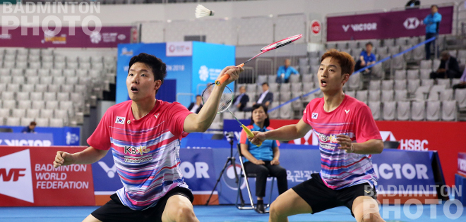 Seo Seung Jae was the only shuttler to book tickets to two Korea Open semi-finals as Du Yue, Yuta Watanabe, and Dechapol Puavaranukroh were all 1-and-1. By Don Hearn, Badzine […]