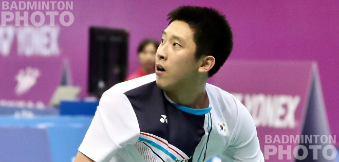 Heo Kwang Hee reached his first ever international senior final and Seo Seung Jae won twice as Korean shuttlers kept alive their hopes to sweep the titles in Taipei as […]