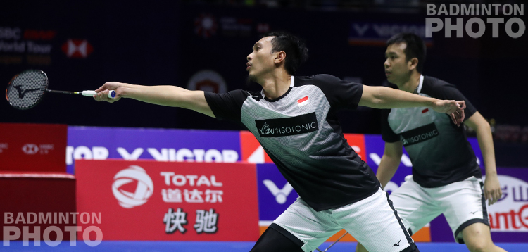 Kento Momota and Ahsan/Setiawan both finished strong to deny China’s former World Champions spots in Sunday’s final at the 2019 China Open. By Don Hearn.  Photos: Yves Lacroix / Badmintonphoto […]