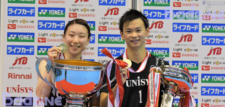 Two–time women’s doubles World Champions Nagahara and Matsumoto grabbed their first All Japan tournament title, while Watanabe picked up two and Momota repeated as national champion. Story and photos by […]