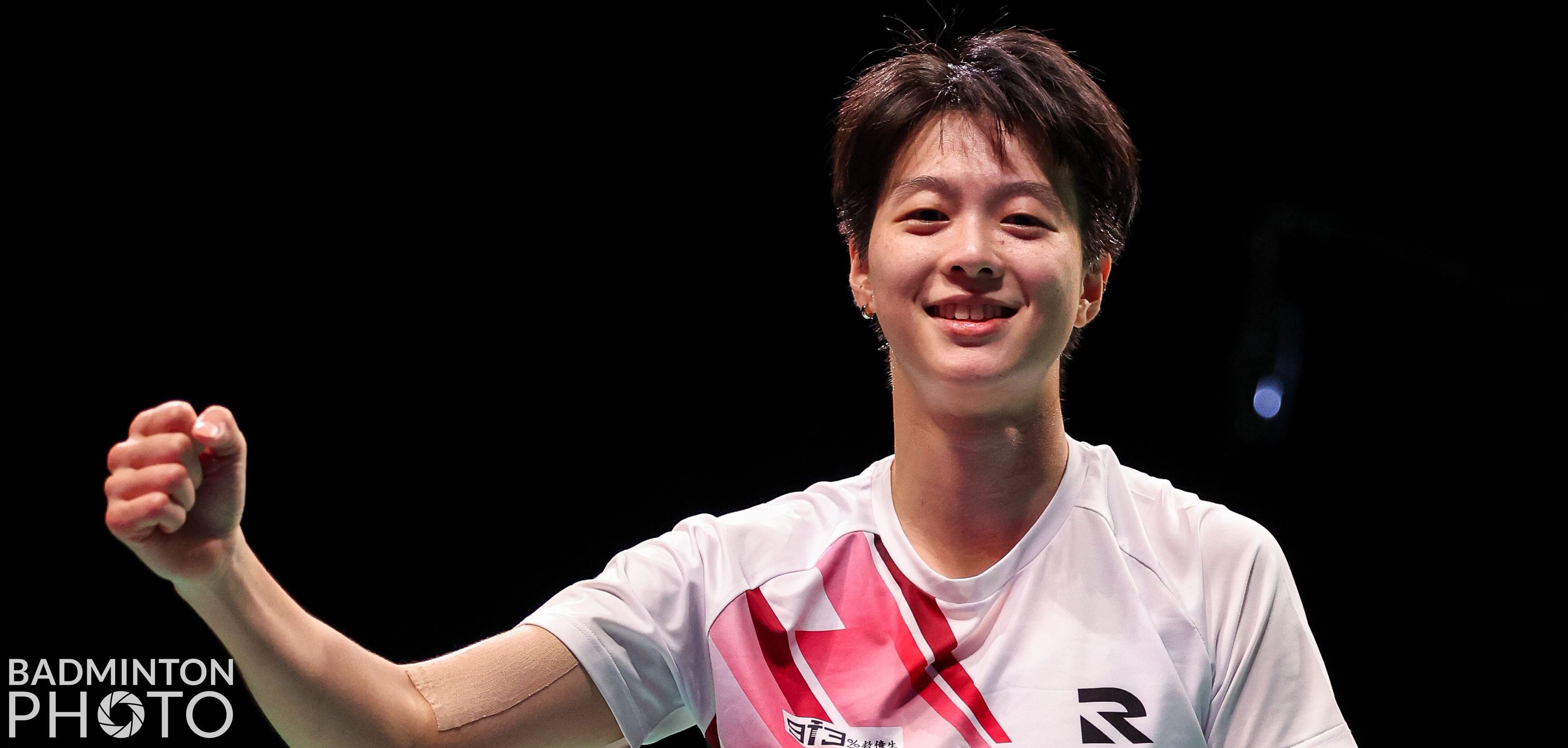 Pai Yu Po channelled Hong Kong era Zhou Mi’s broad style to dominate Singapore’s Yeo Jia Min. By Aaron Wong, Badzine Correspondent live in Sydney.  Photos: Badmintonphoto (archives) Power-wise Pai […]